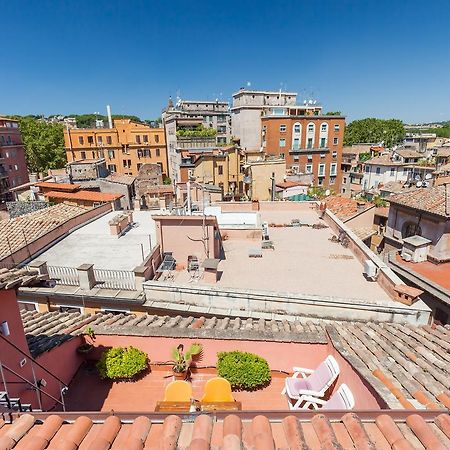 Apartamento Il Nascondiglio Del Prete Roma Exterior foto