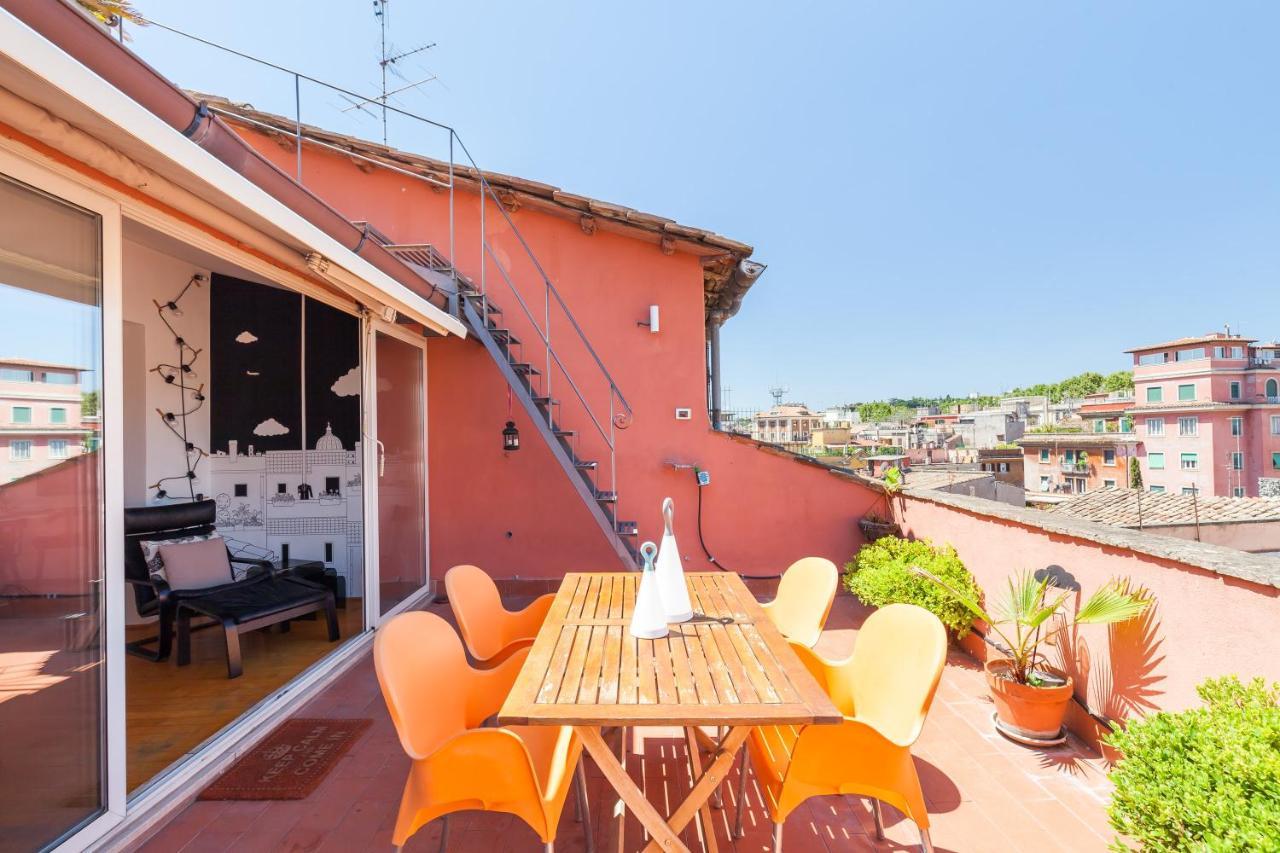 Apartamento Il Nascondiglio Del Prete Roma Exterior foto