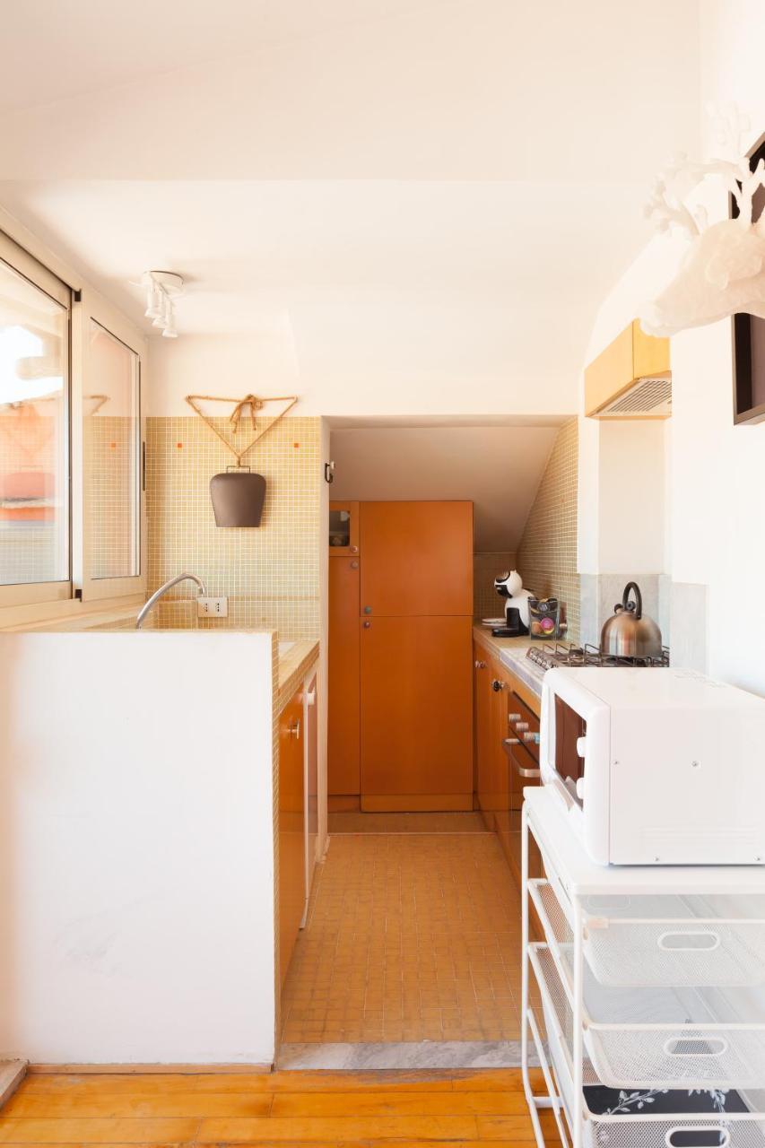 Apartamento Il Nascondiglio Del Prete Roma Exterior foto
